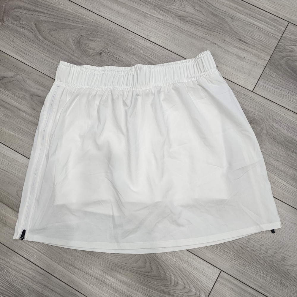 THRIVE SOCIETE  Skort, skirt shorts, white, golf, tennis, pickle ball size Med